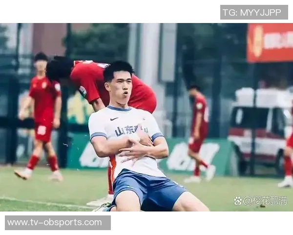 山东泰山B队彭啸荣膺本赛季中乙联赛最佳青年球员称号