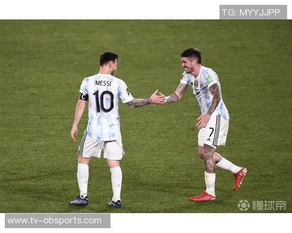 梅西苏牙德保罗齐聚海得拉巴球场包厢观赛引发球迷热议