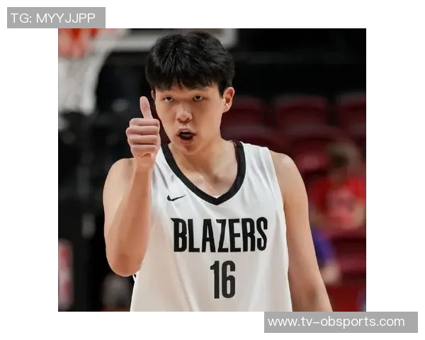 杨瀚森上半场未能登场开拓者暂时领先对手3分继续期待他的表现